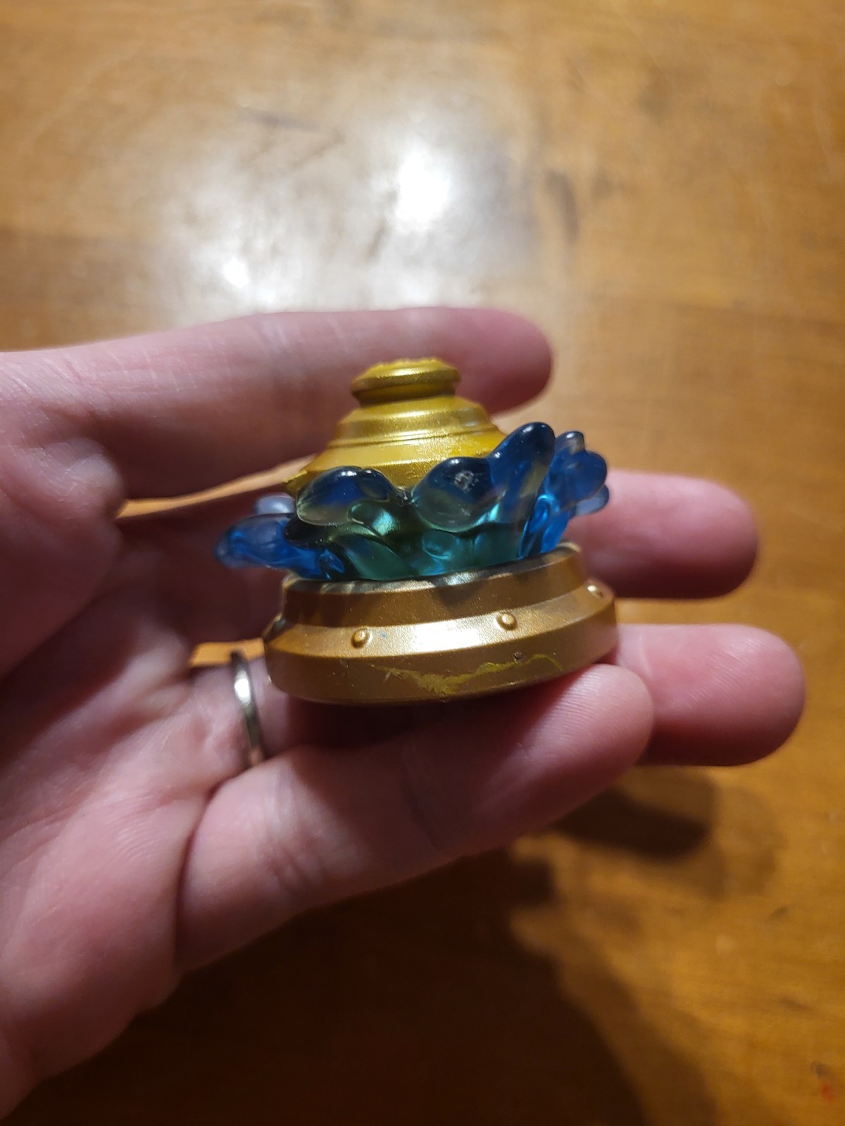 Activision Skylanders Superchargers GOLDEN QUEEN SEA TROPHY Figure DAMAGED READ