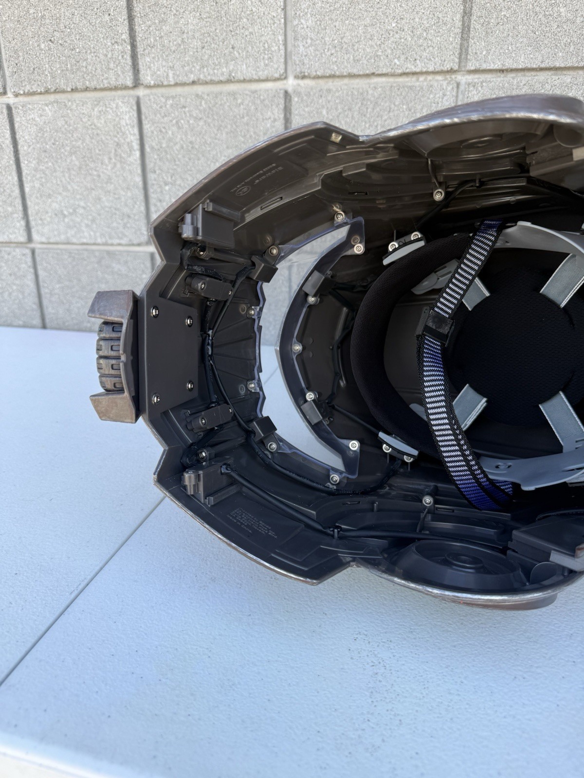MASS EFFECT LEGENDARY CACHE N7 Helmet (NO BOX – NO GAME)