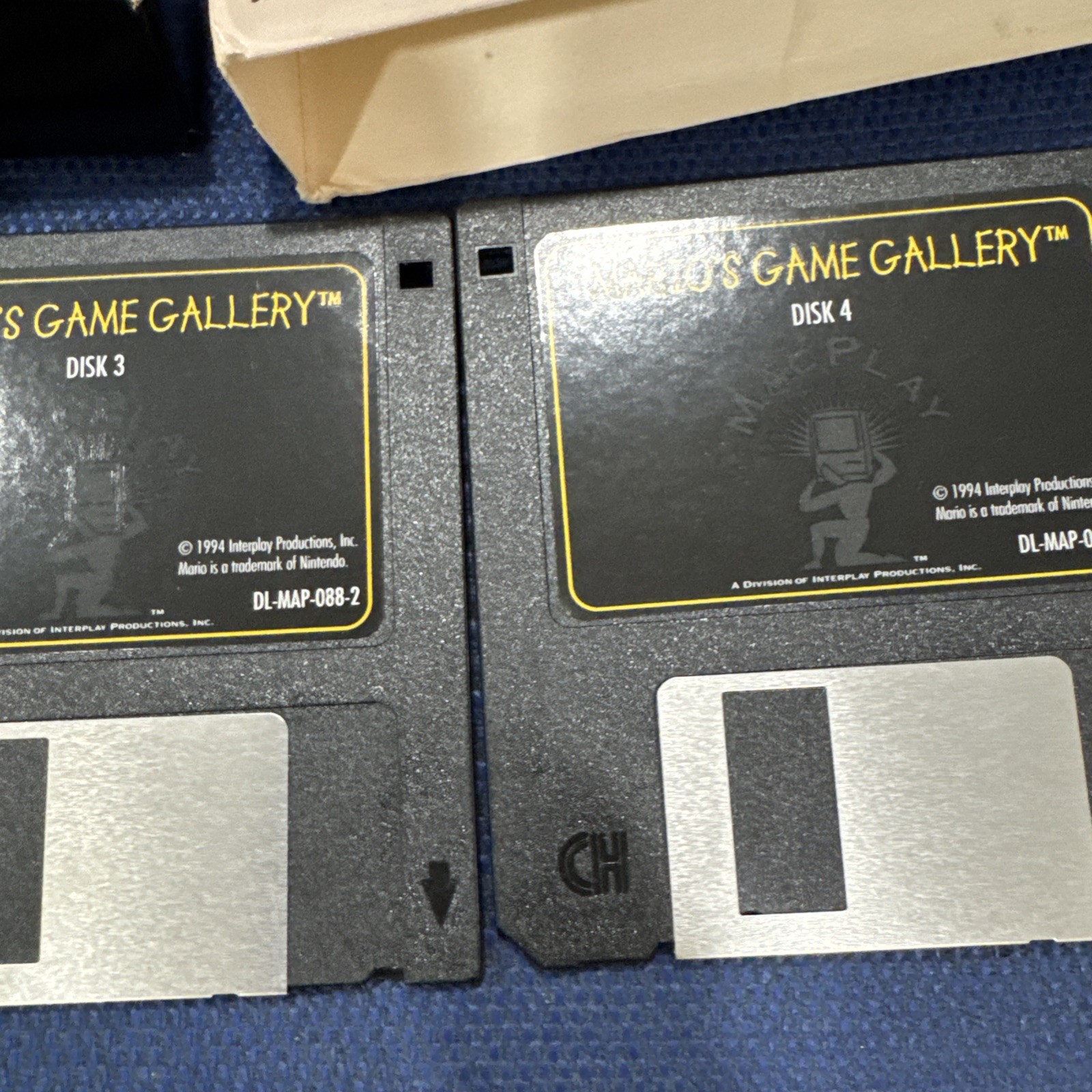 Mario’s Game Gallery Apple Macintosh Mac 1994 MacPlay Disks CIB Clean Big Box PC