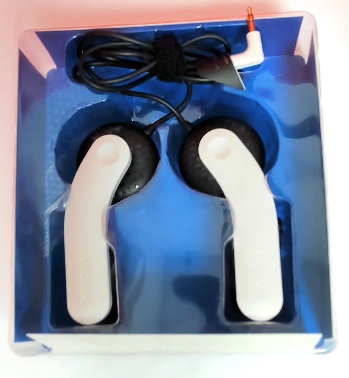 Bionik Mantis Premium Clip-on On-Ear Headphones for PlayStation VR