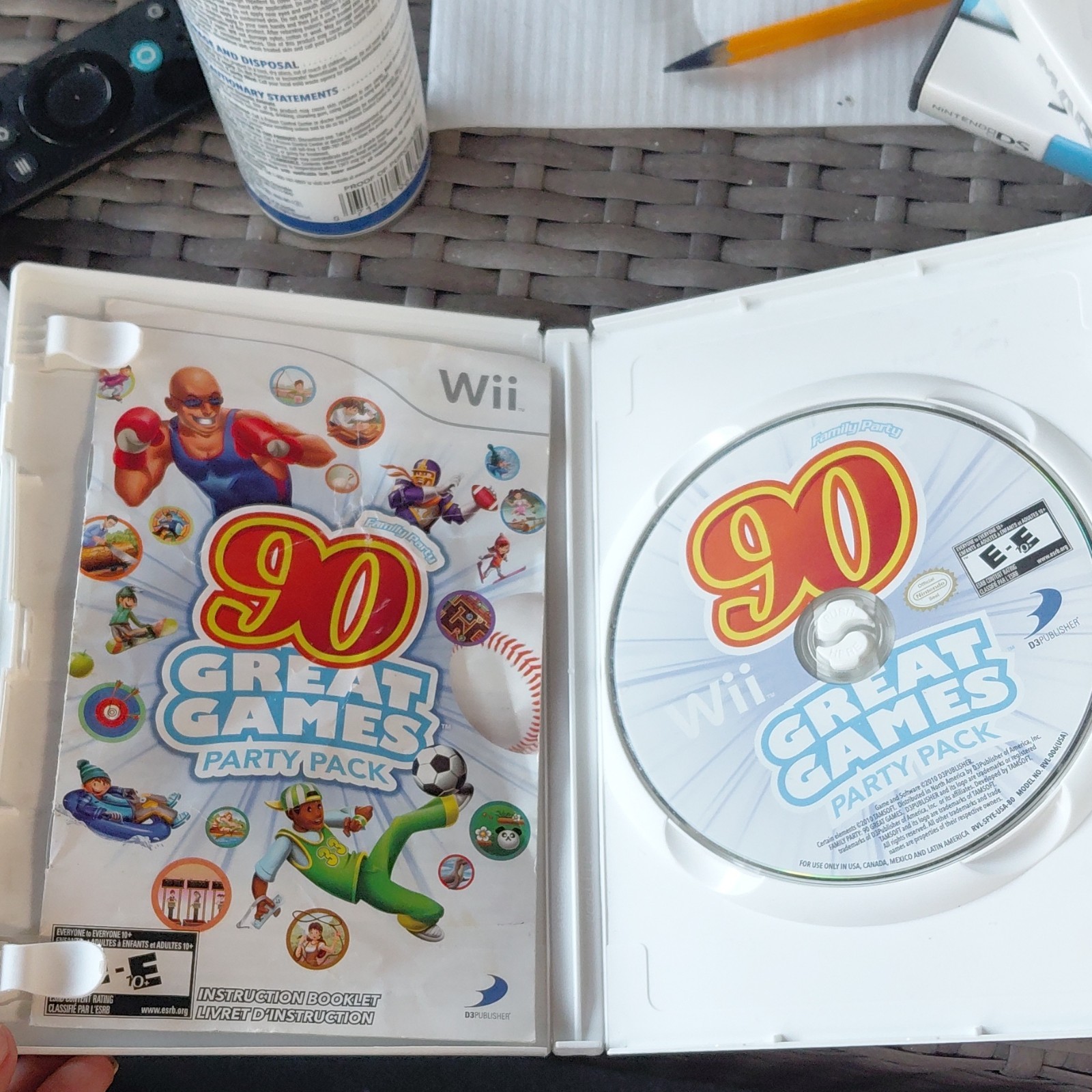 D3Publisher Family Party: 90 Great Games Party Pack (Wii) E10+ NTSC 2009