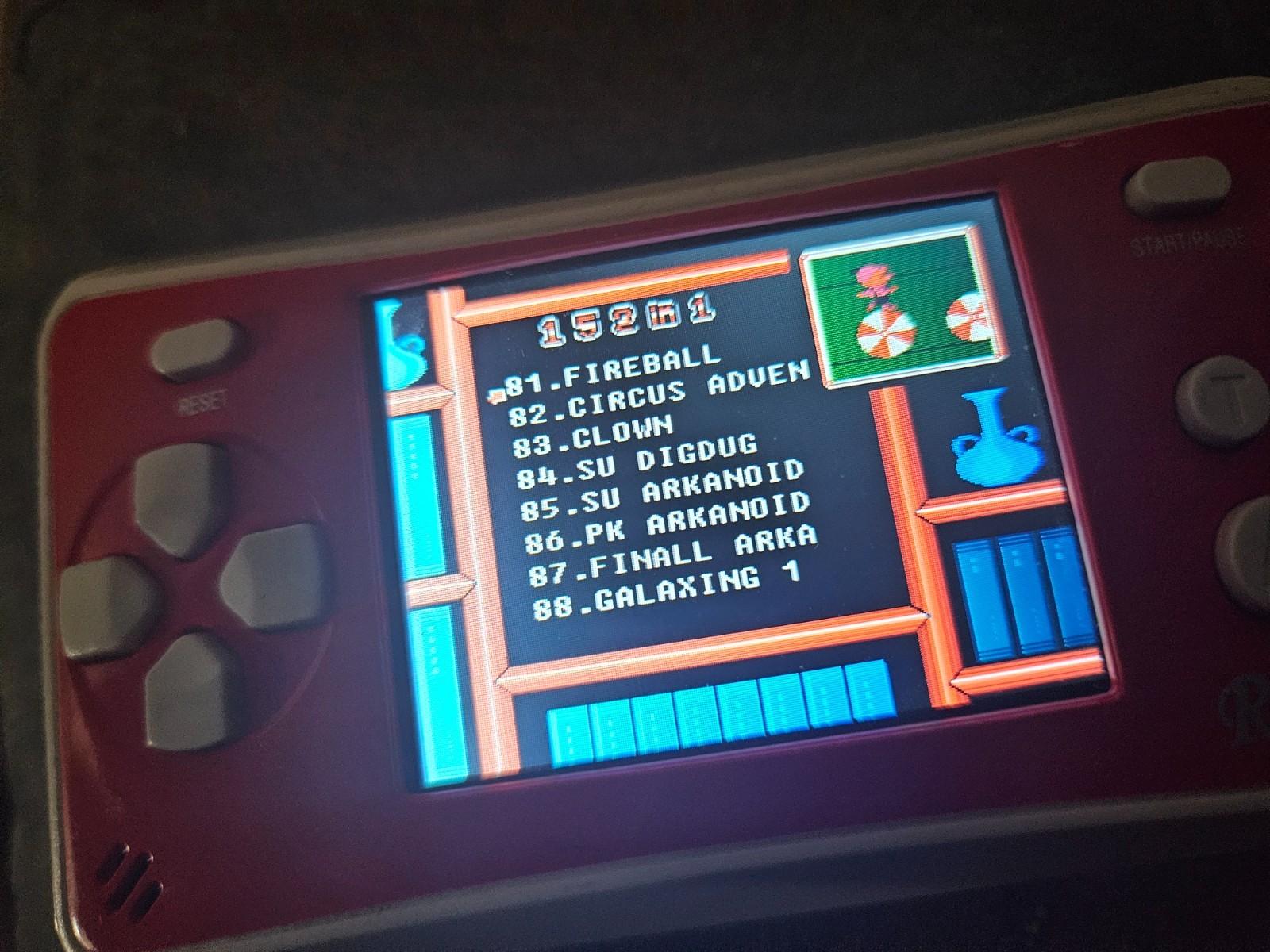 152 in 1 RS-1 – RARE VINTAGE-STYLE HANDHELD VIDEO GAME CONSOLESMB PORTABLE RS-I