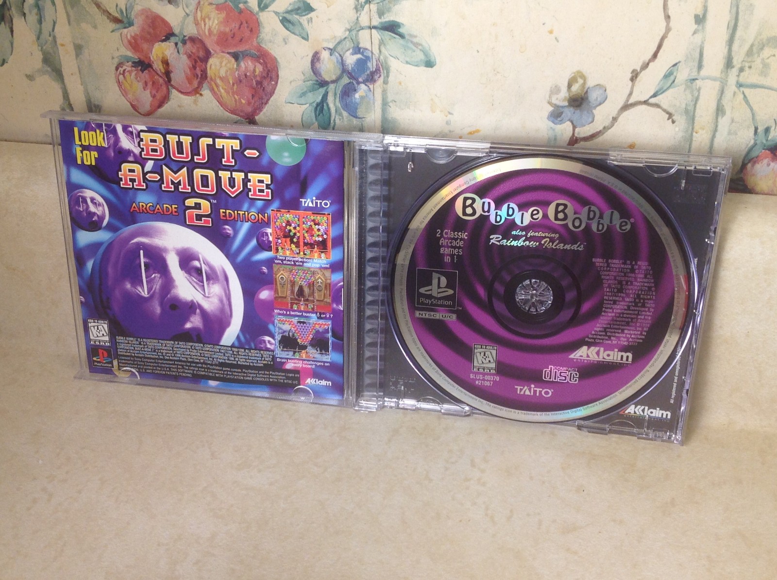 Sony Playstation 1 BUBBLE BOBBLE Featuring Rainbow Islands Manual & Reg. Card