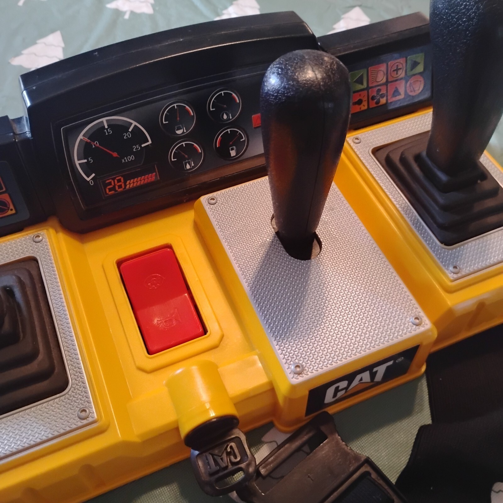 Matchbox Caterpillar Construction Zone CD ROM & CAT Controller Vintage 1999