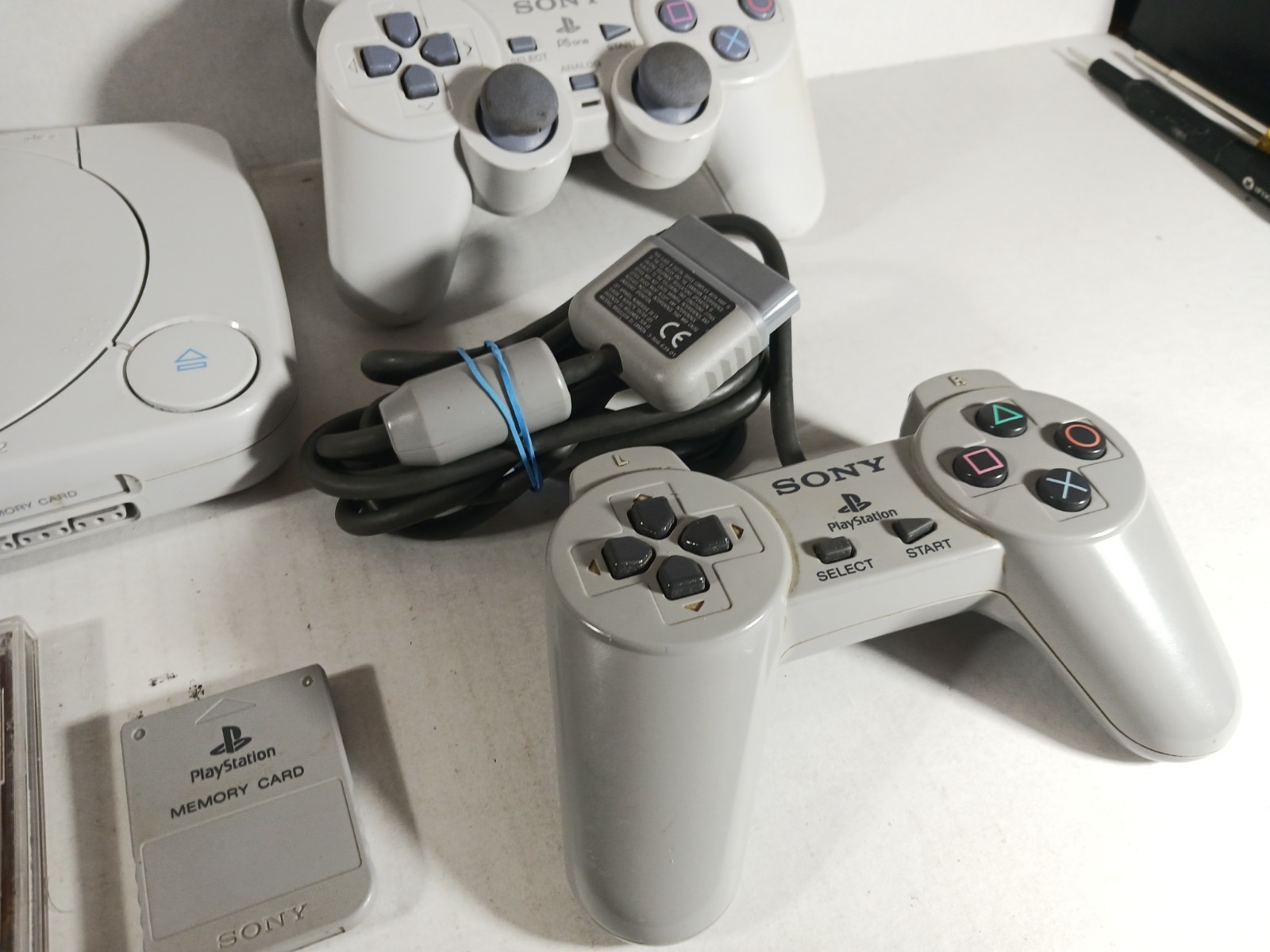 Sony PlayStation 1 PS1 Starter Set OEM Cords Memory Tested Lot Wear SCPH-101