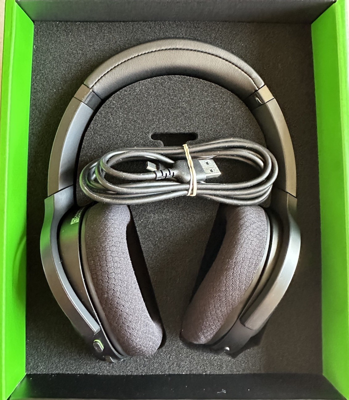 Razer Barracuda Wireless Gaming & Mobile Headset Black Bluetooth NO DONGLE