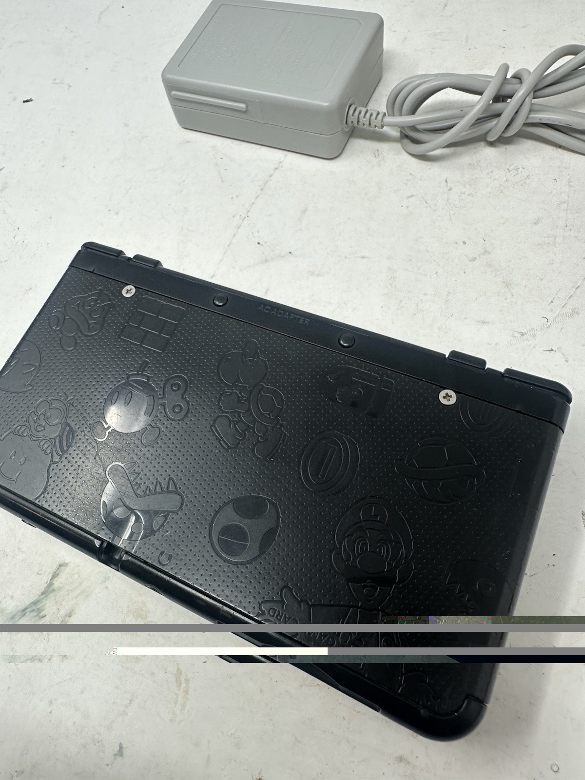 New Nintendo 3DS Mario Edition Black Friday Edition US Model W Charger