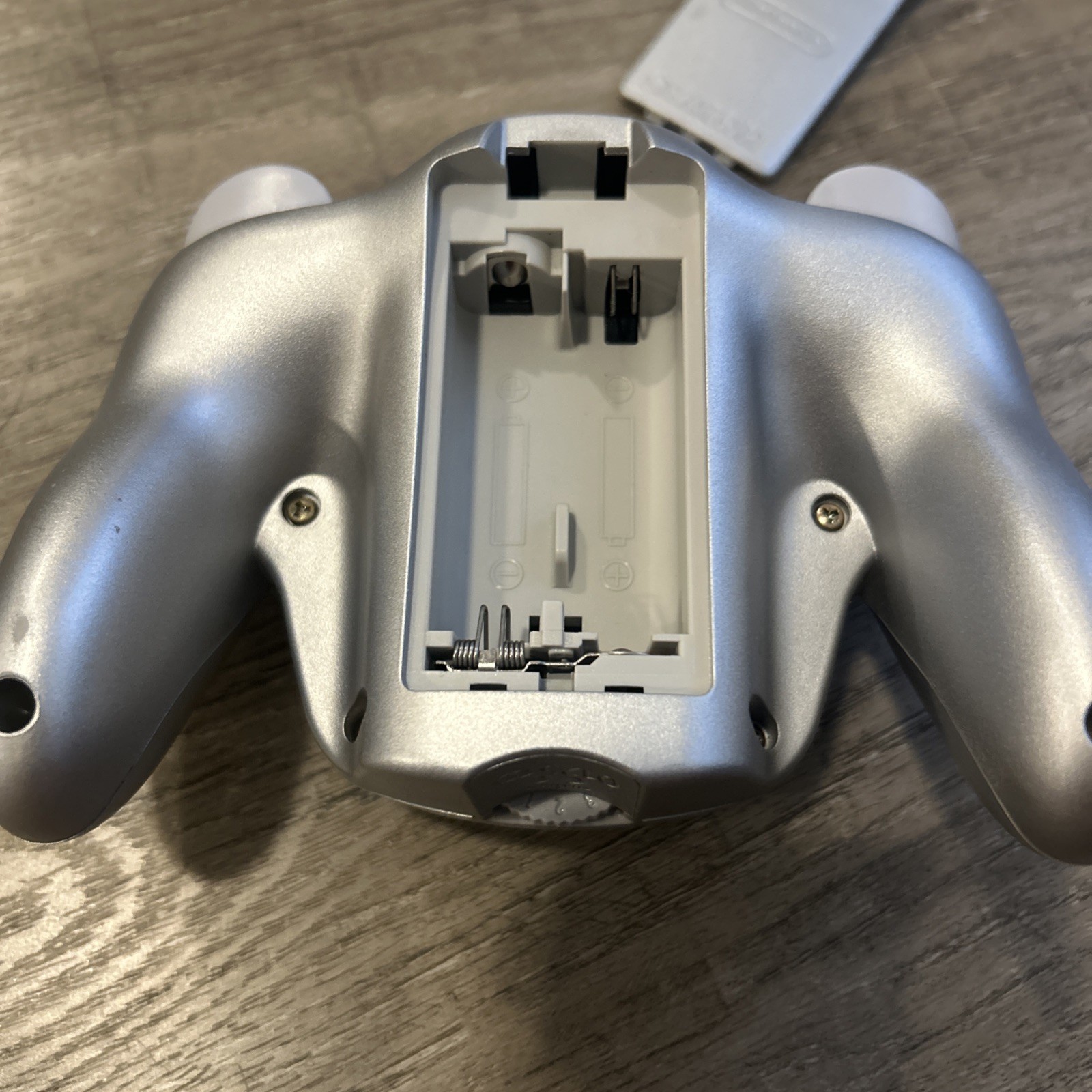 Nintendo GameCube Wavebird Silver Wireless Controller DOL-004 with Receiver OEM