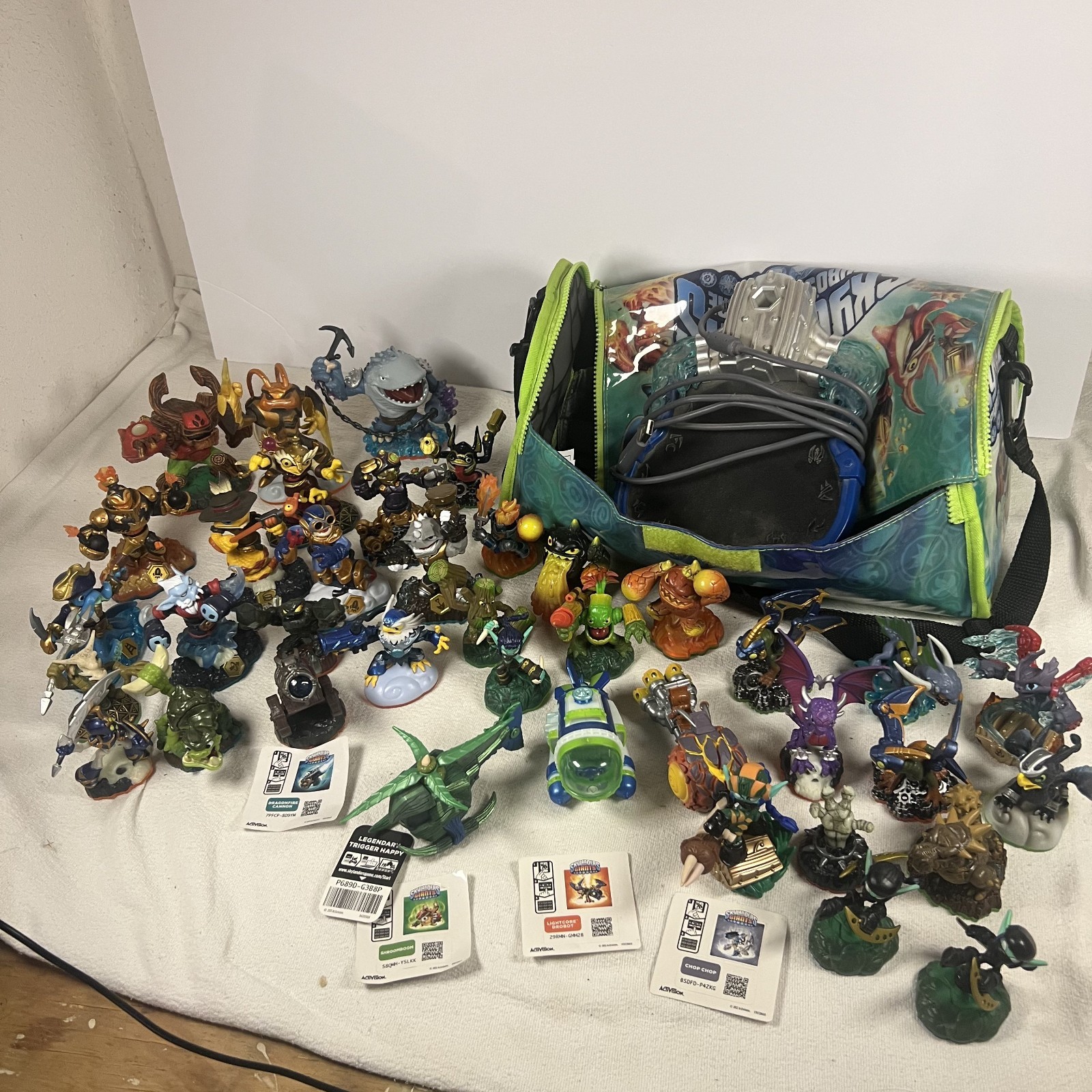 SKYLANDERS Figures Huge Lot Swap Force Giants Etc. See Pictures