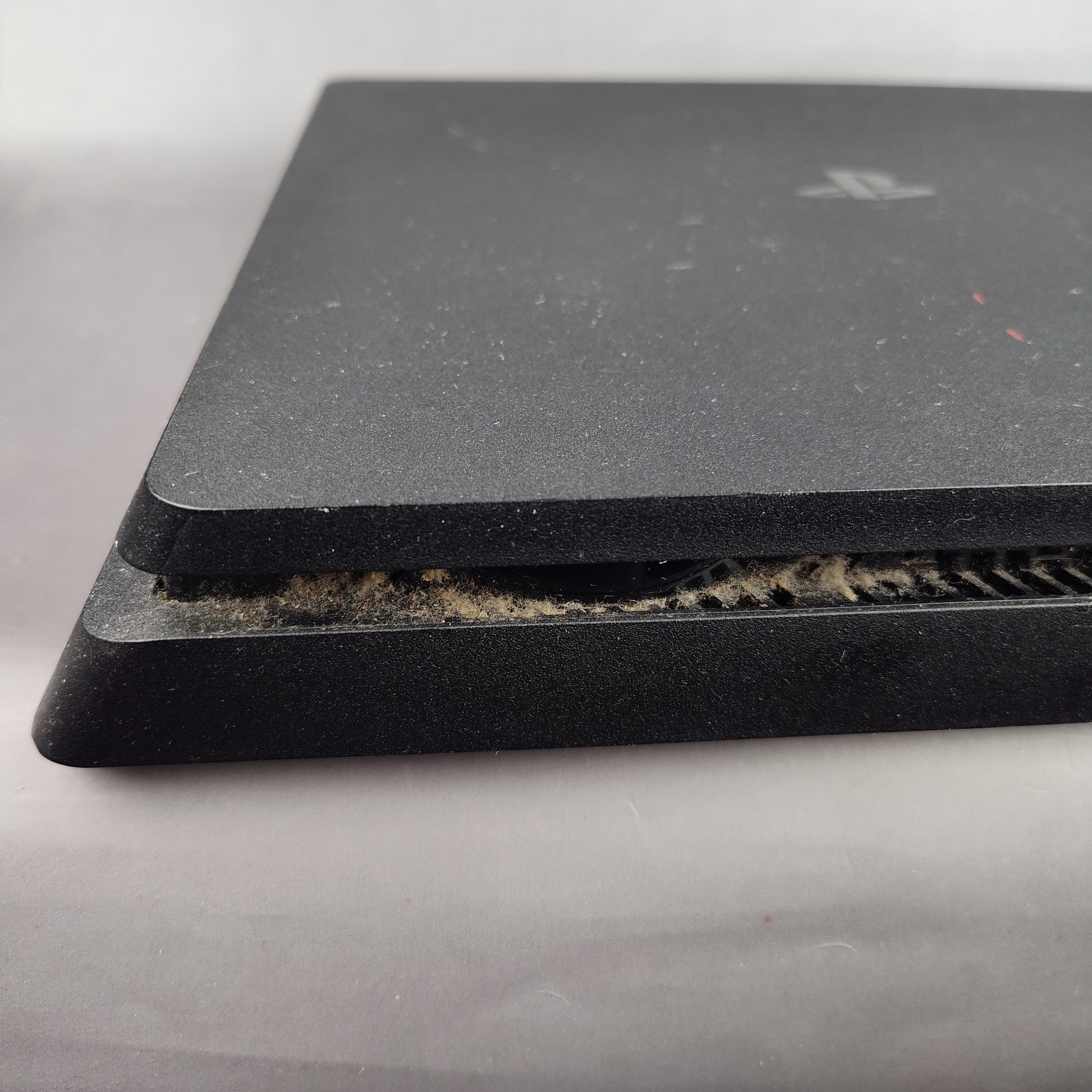 PlayStation PS4 Slim 1TB with Controller (Right Joystick Is Broken)