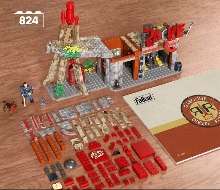 Fallout Red Rocket Truck Stop MEGA Bloks 824 Pieces NEW/SEALED Collectors Set