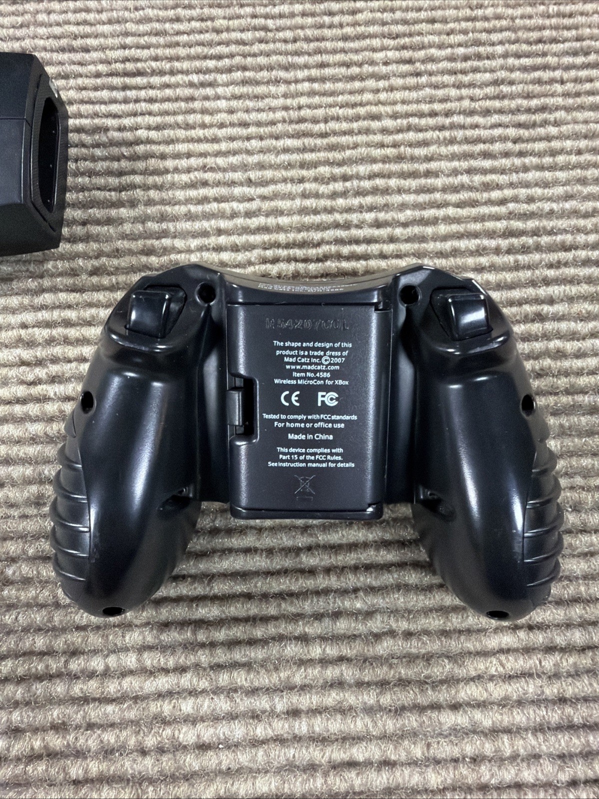 Mad Catz Xbox Wireless MicroCon Controller Receiver 4586 2.4ghz Untested