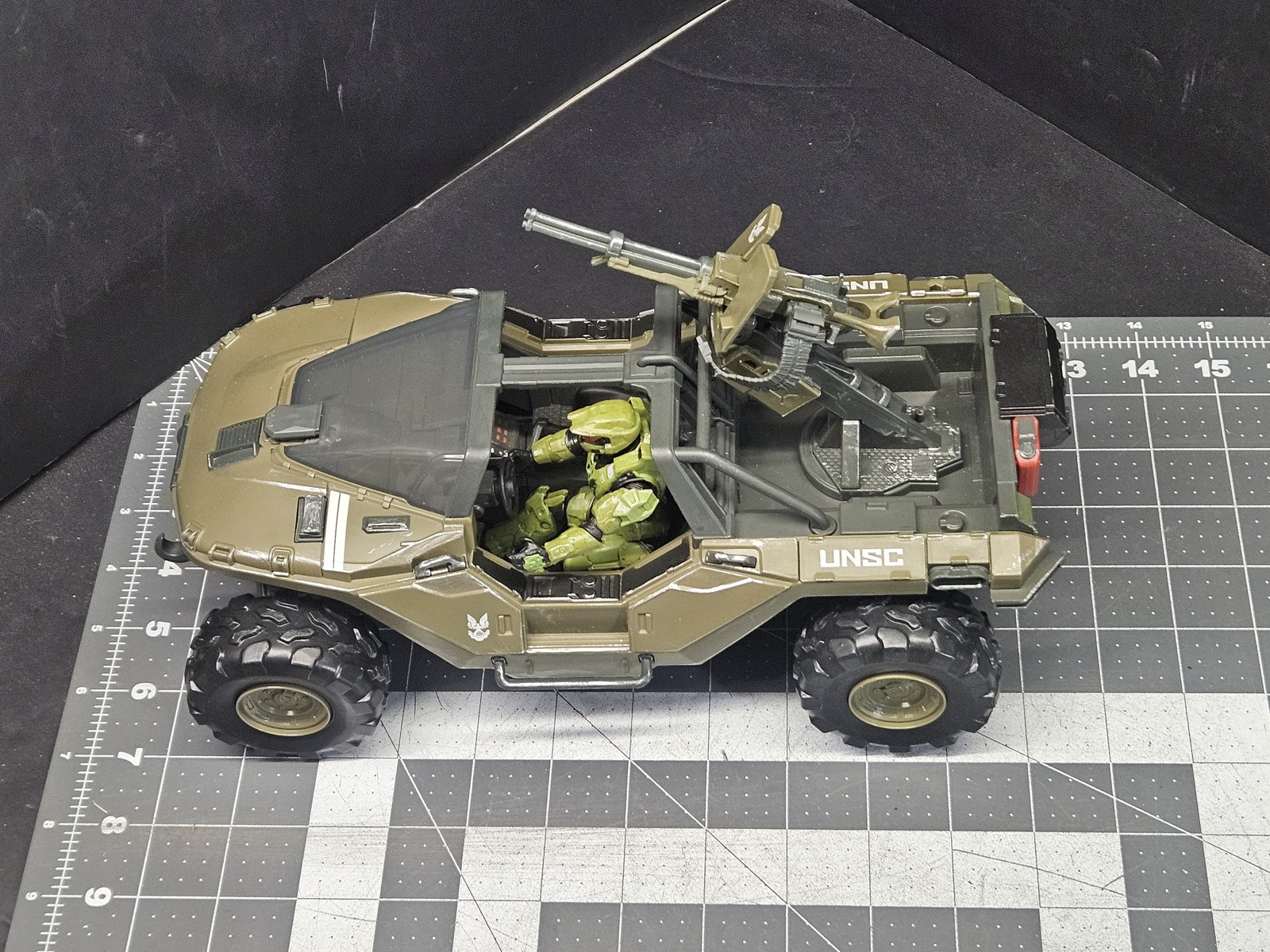 Halo Master Chief Action Figure & Warthog Vehicle Jazwares World of Halo Set