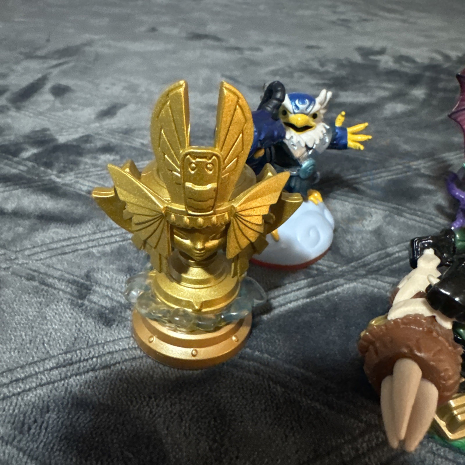 Skylanders Superchargers Sea Trophy, Giants Cynder, Giants – Jet Vac, +2 Others