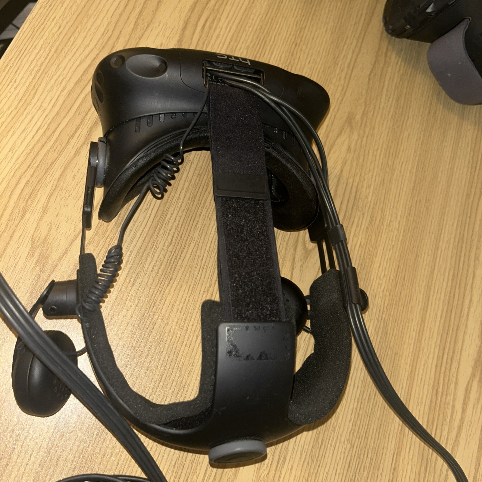 HTC Vive PRE – Preproduction Developer Testing Model VR