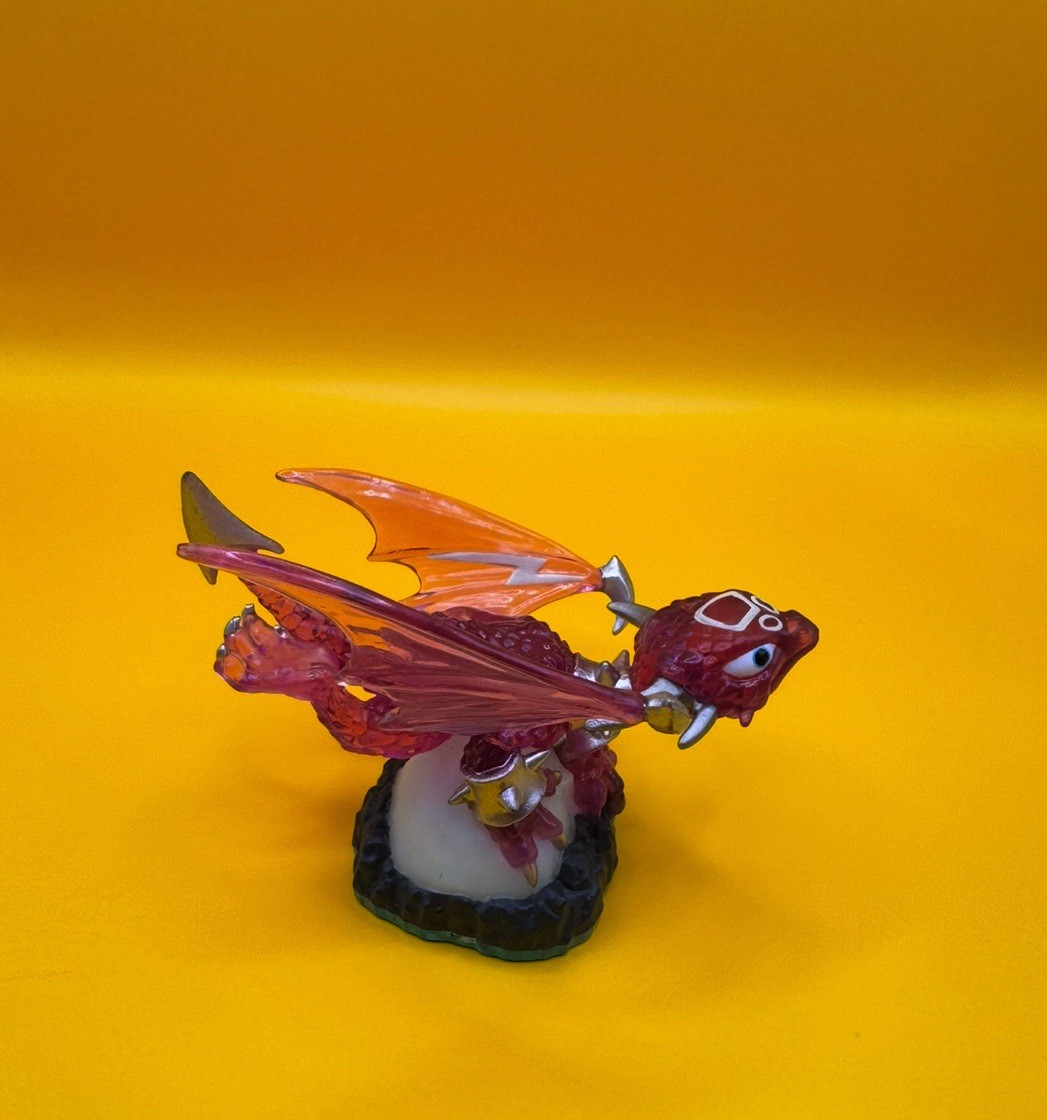 Activision Skylanders Swap Force Phantom Cynder Undead Dragon Figure