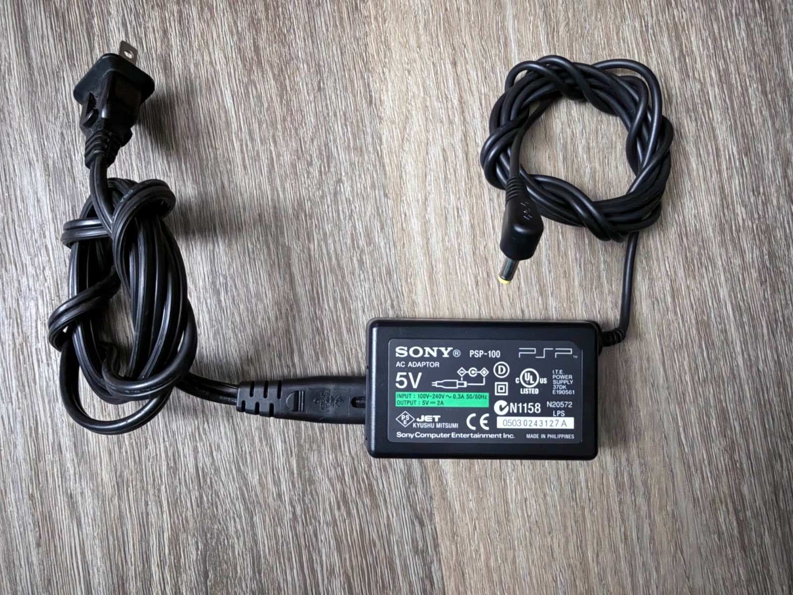 Sony PSP-100 AC Adaptor N1158 Power supply 5V input 100V-240V Output 5V–2A