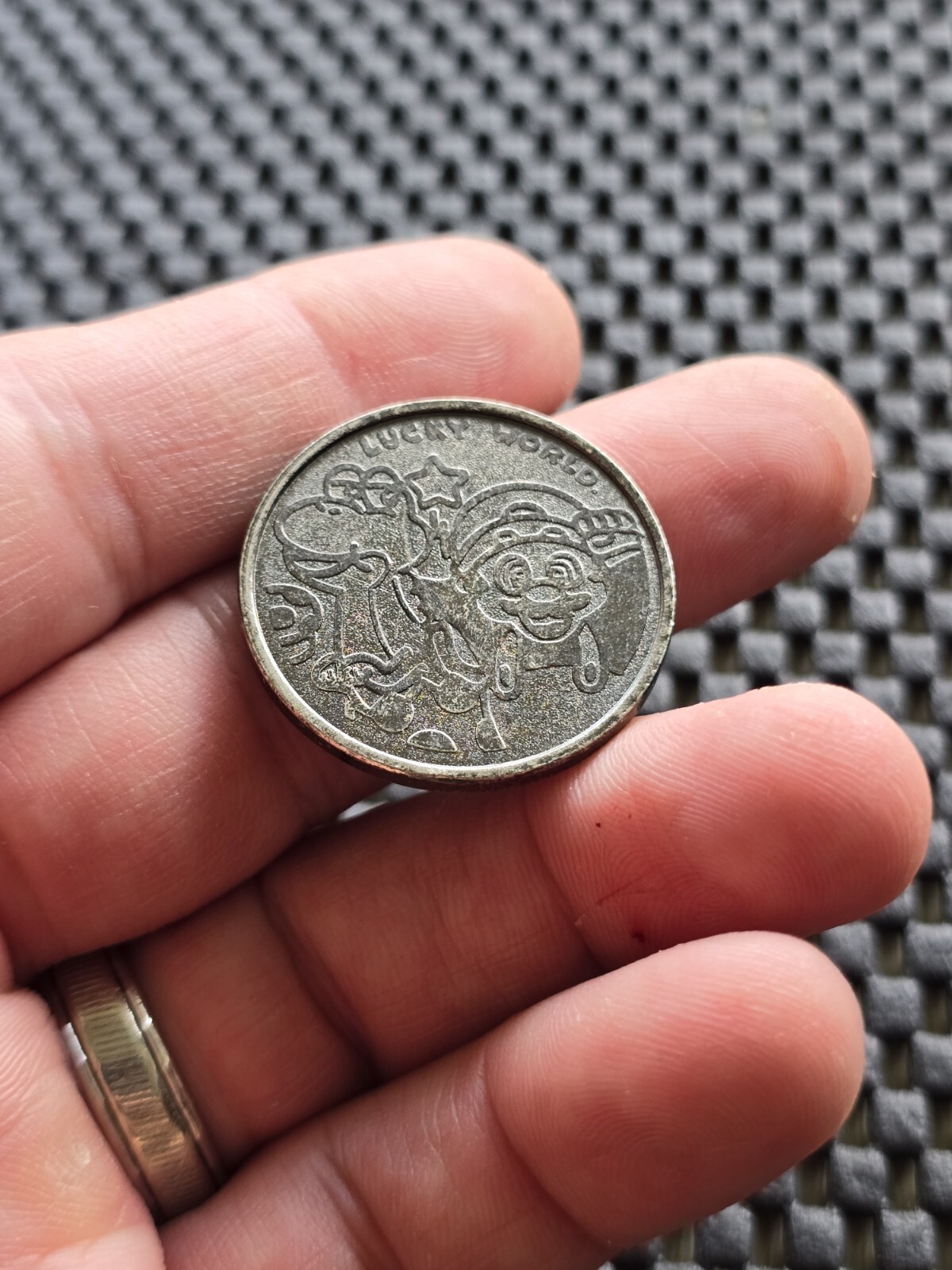 Super Mario Lucky World Coin Medal Nintendo Gachapon Rare Promo SNES GB M Koopa
