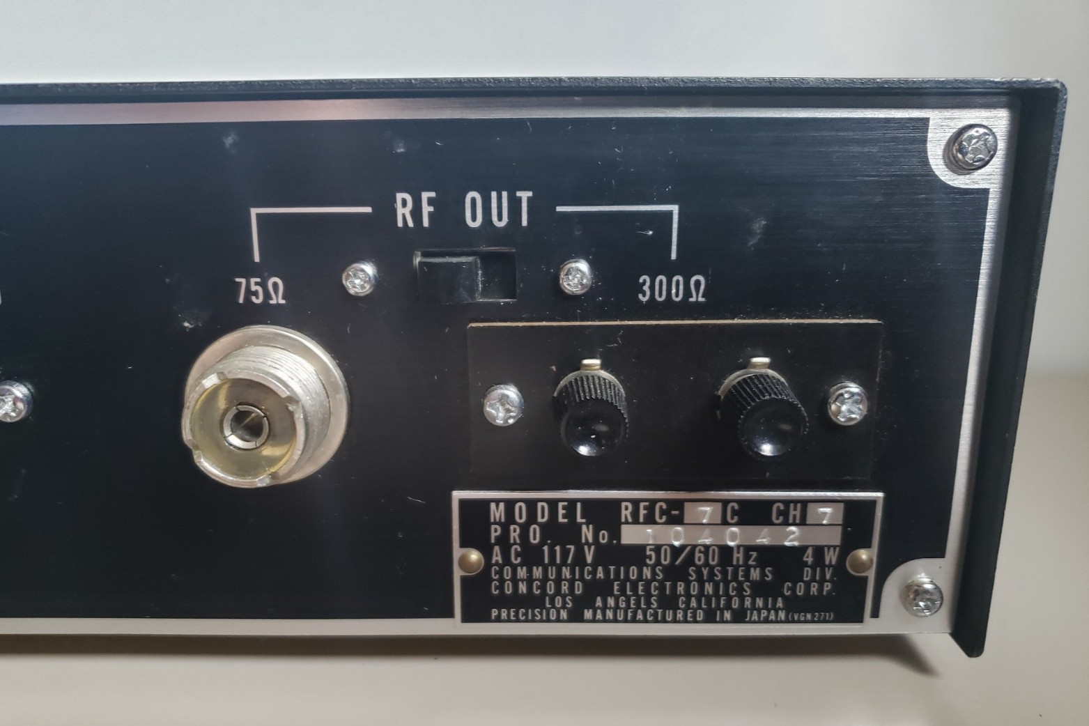 Color RF CONVERTER Modulator, Retro Video Gaming, CRT, High Quality, Excellent