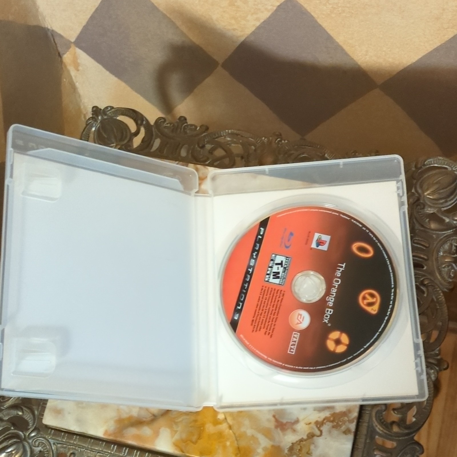 Valve The Orange Box PS3 w/ Disc & Case Multiplayer Action Shooter T