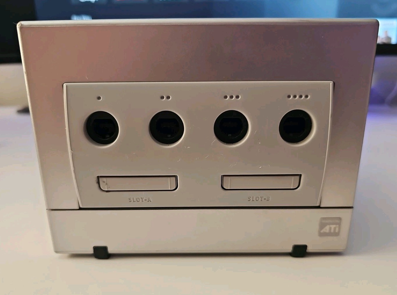 Nintendo GameCube Console Bundle (Silver) + MarioKartDD + GCBA