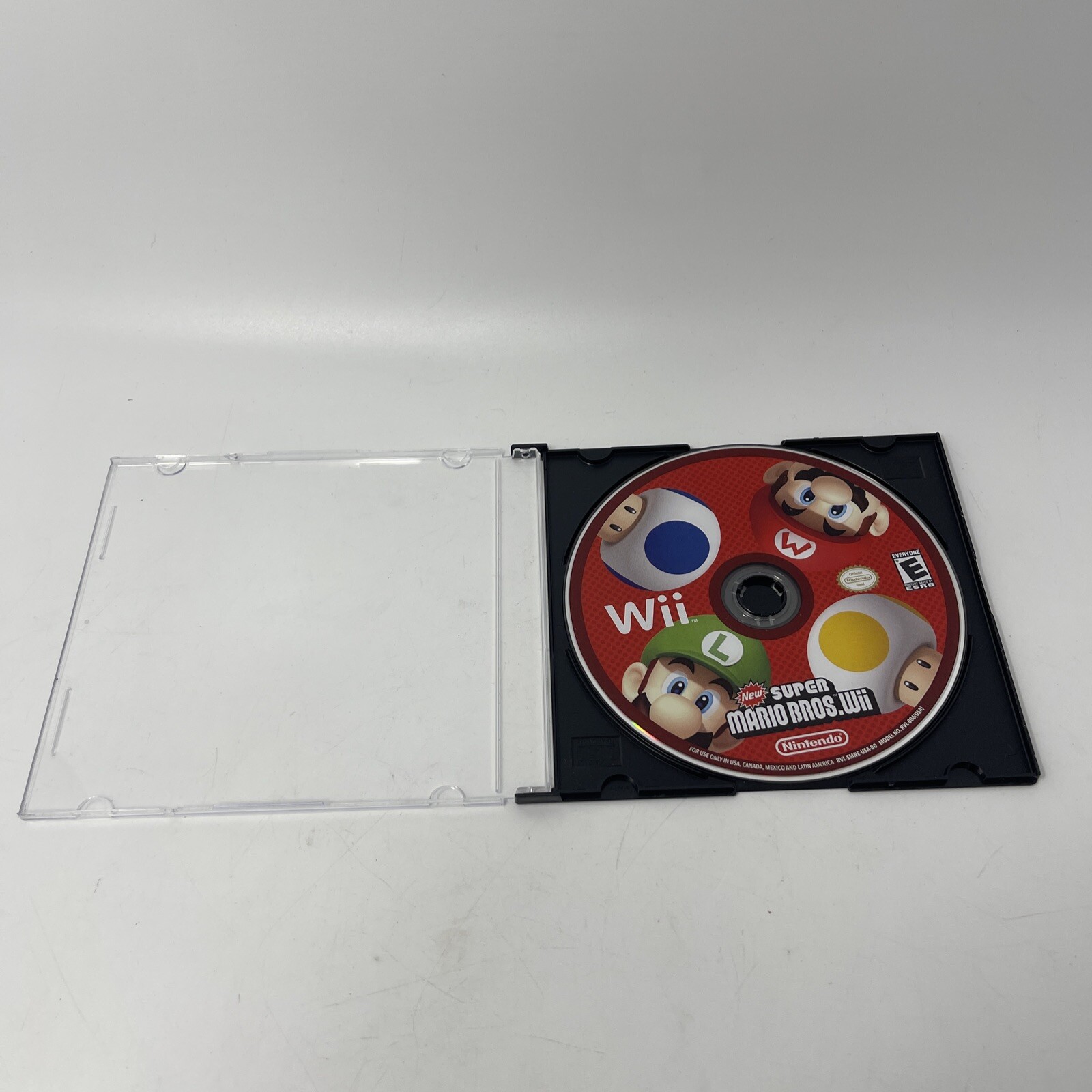 New Super Mario Bros. Wii (Wii, 2009) Game Disc In Generic Case – Tested Works
