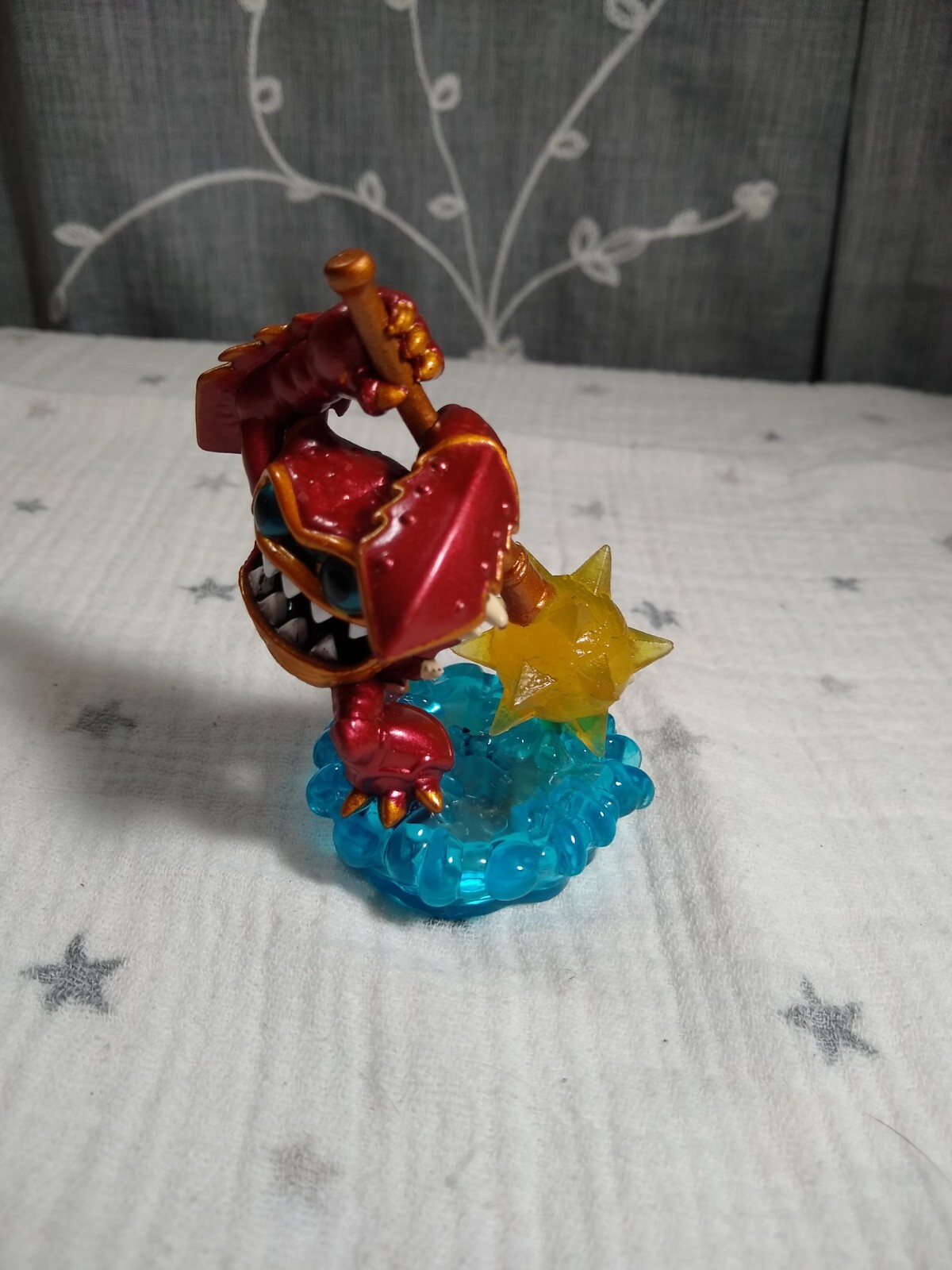 Skylanders SWAP FORCE Character Figure: LIGHTCORE WHAM SHELL (blue base)