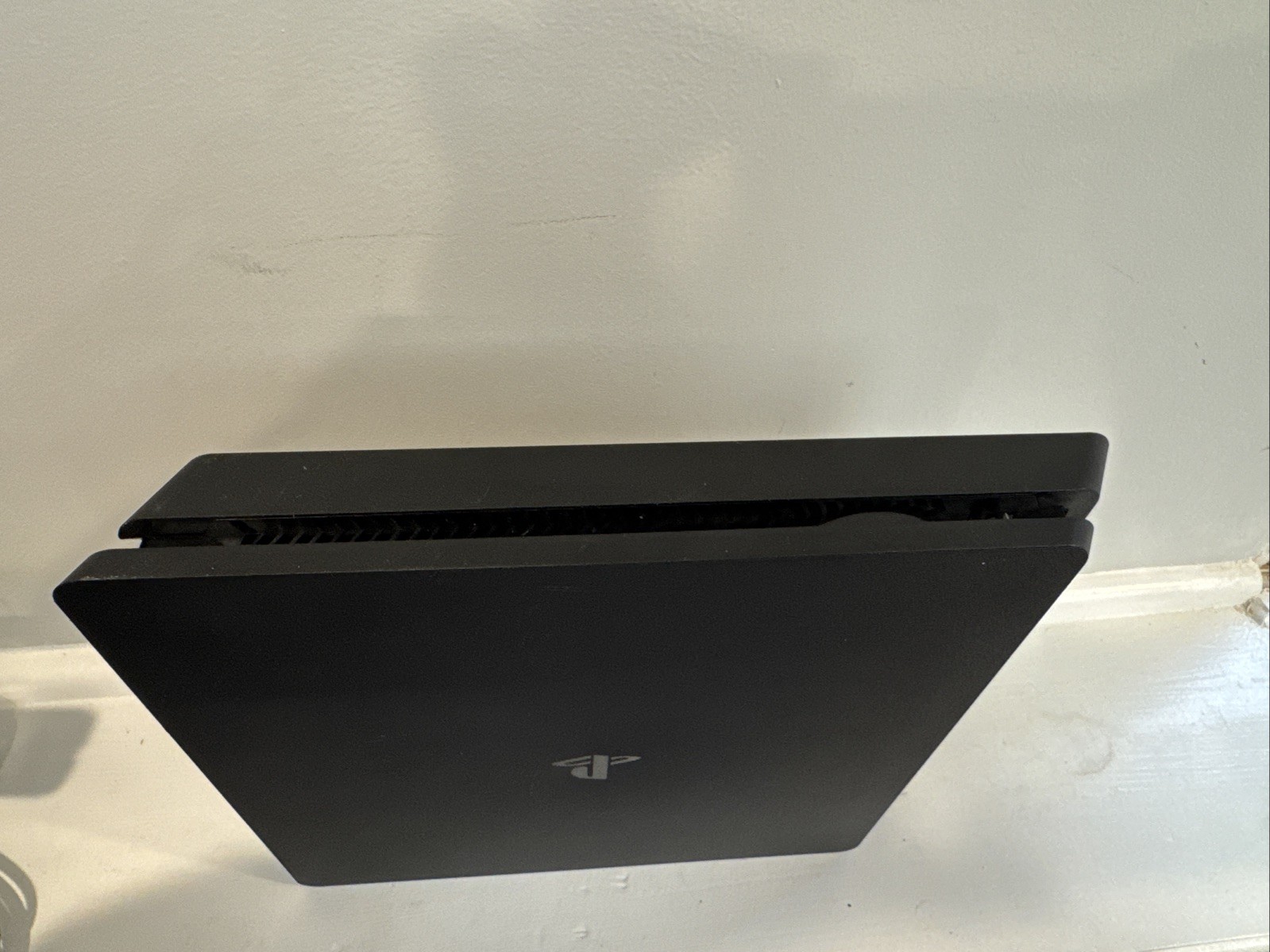 Sony PlayStation 4 PS4 Slim 1TB Console – Tested/Working! No Controller
