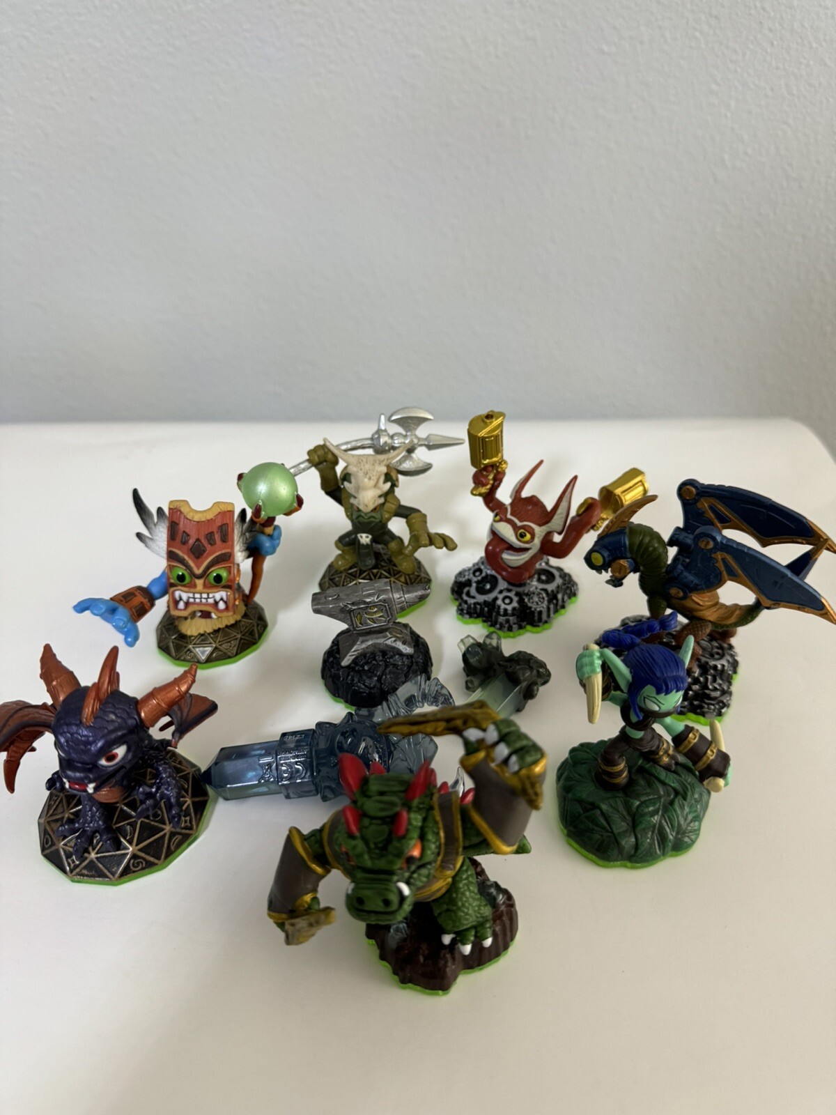 Activision Lot of 9 Green Base Skylander Figures 2011 Video Game Toys