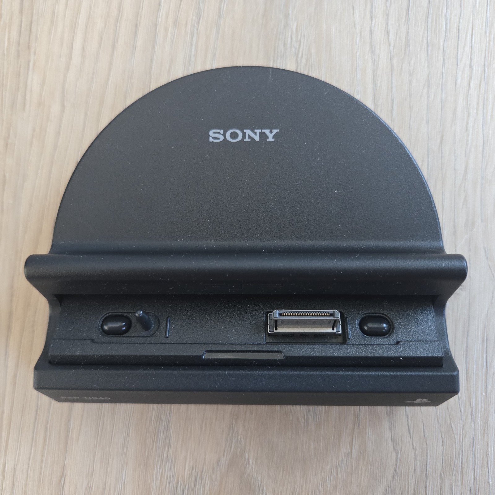 Sony Cradle PSP-N340 Official Dock for PSP Go + Power Adapter (From Korea)