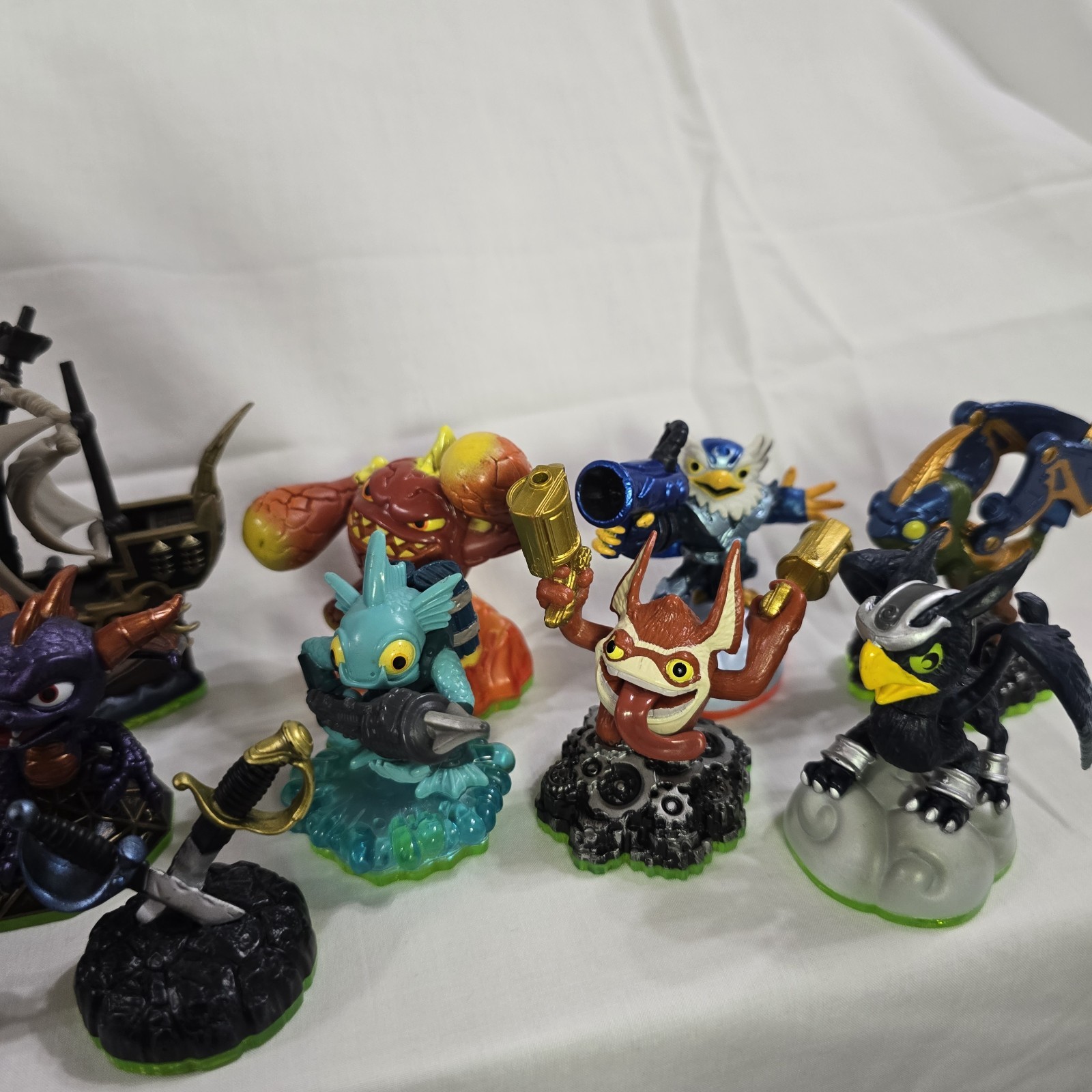 Skylanders Spyros Adventure Giants Lot 17pc Pirate Seas Spyro Trigger Happy Lot