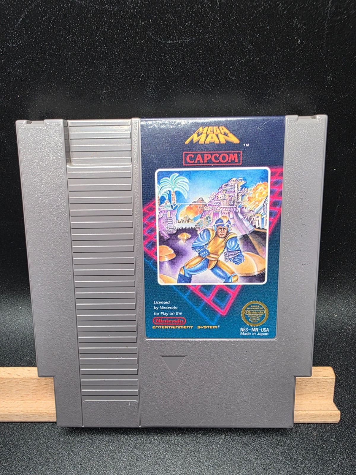 Capcom Mega Man Working Cartridge and Manual Nintendo NES Game
