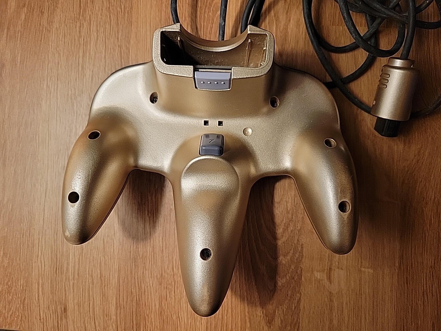 Official Nintendo 64 N64 Gold Limited Edition Authentic NUS-005 OEM