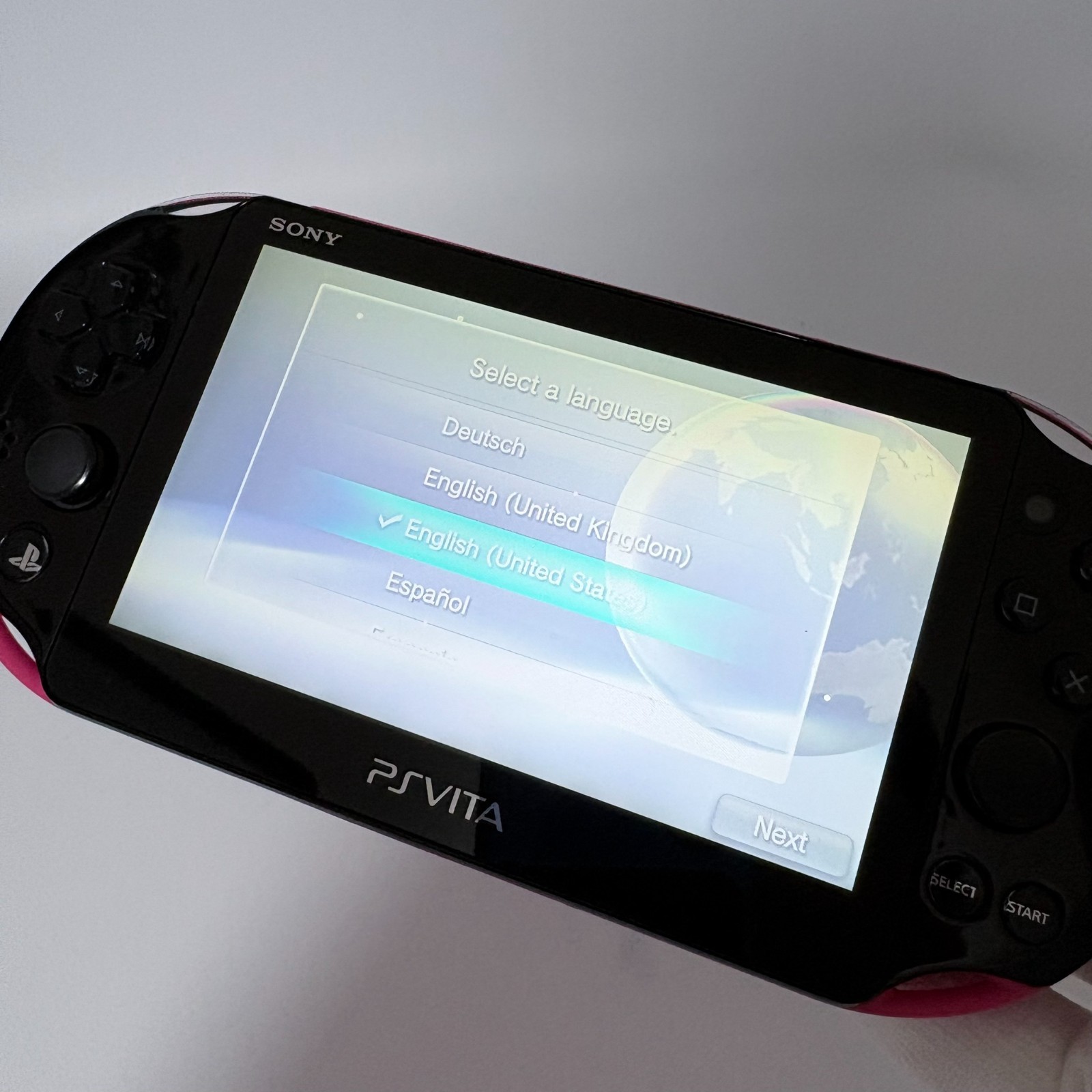 Sony PlayStation Vita PS Vita PCH-2000 ZA15 1GB Handheld System – Pink/Black