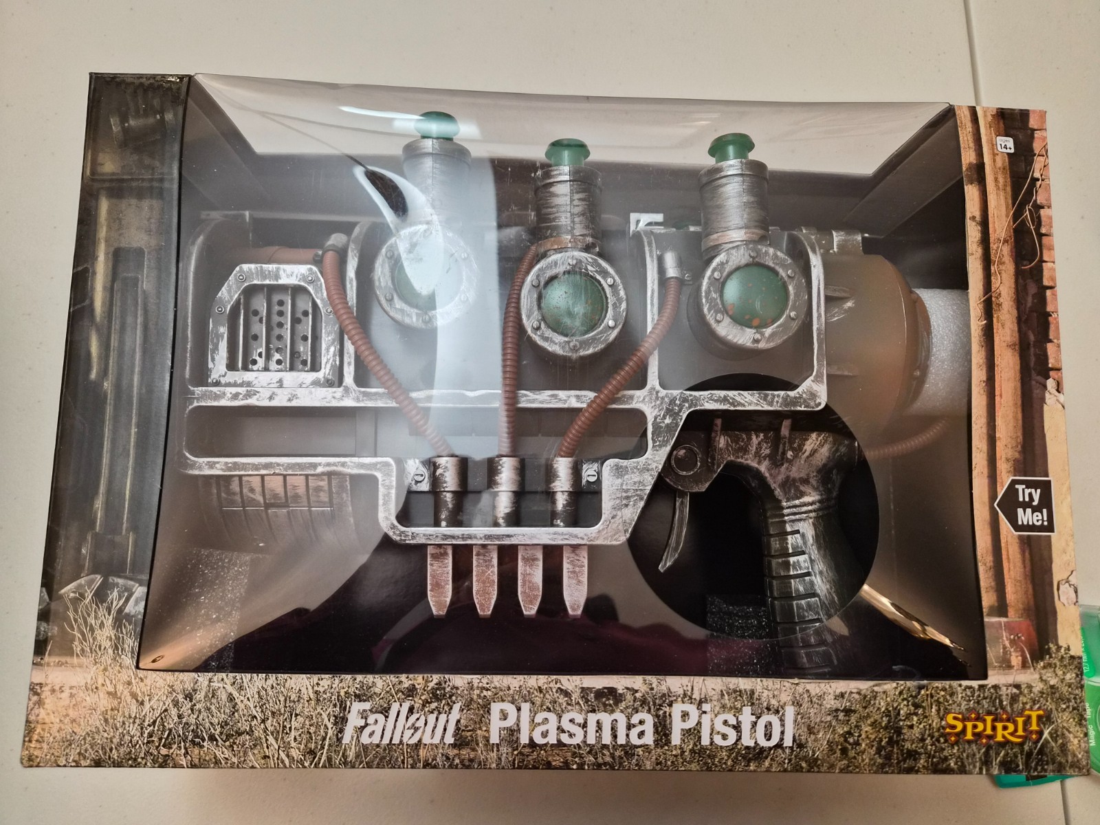 Fallout Plasma Pistol Replica Official Bethesda. Batt removed.