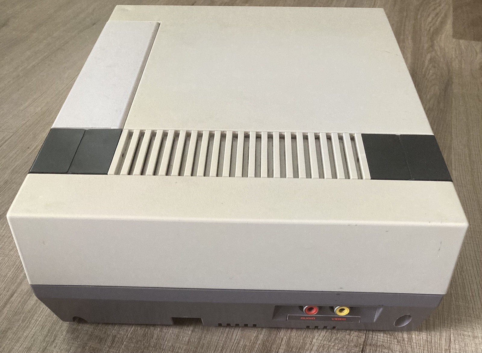 Nintendo NES System Console Mario Bundle New 72 Pin + 5 Games Tested & Working