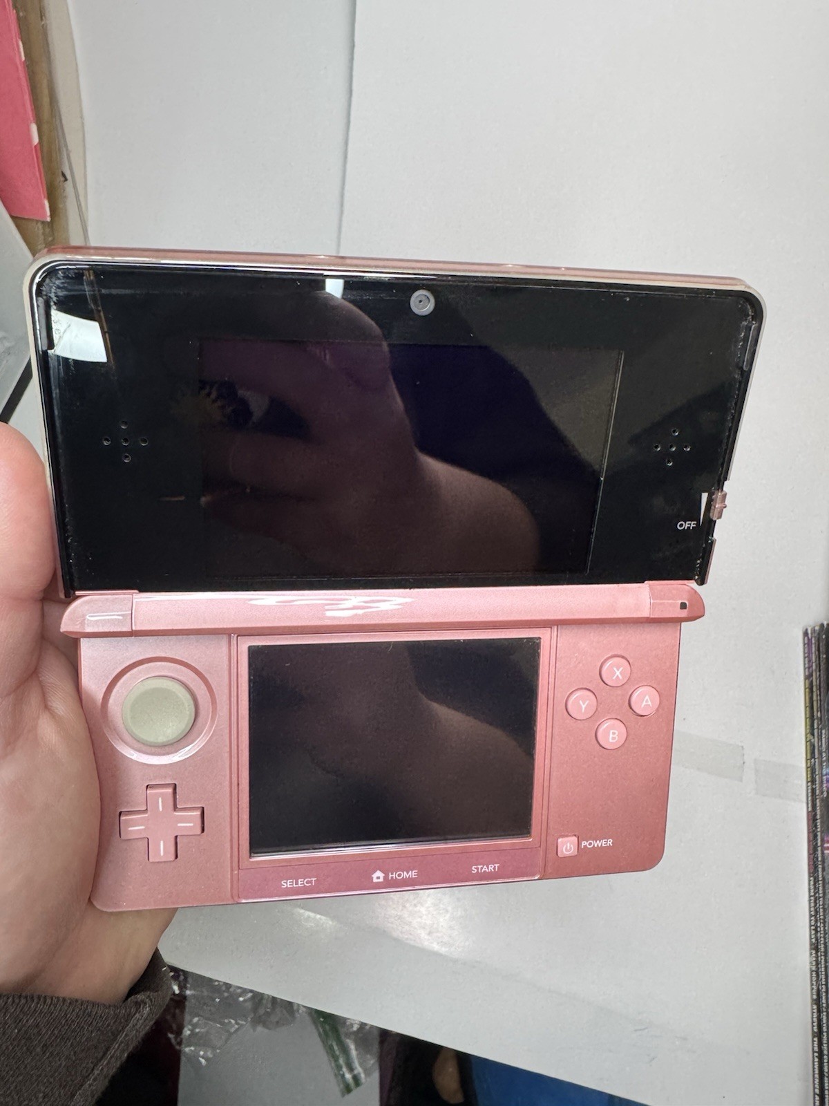 Nintendo 3DS Pink Handheld Console Wi-Fi, Headphone Jack, Box Dock Manual (READ)