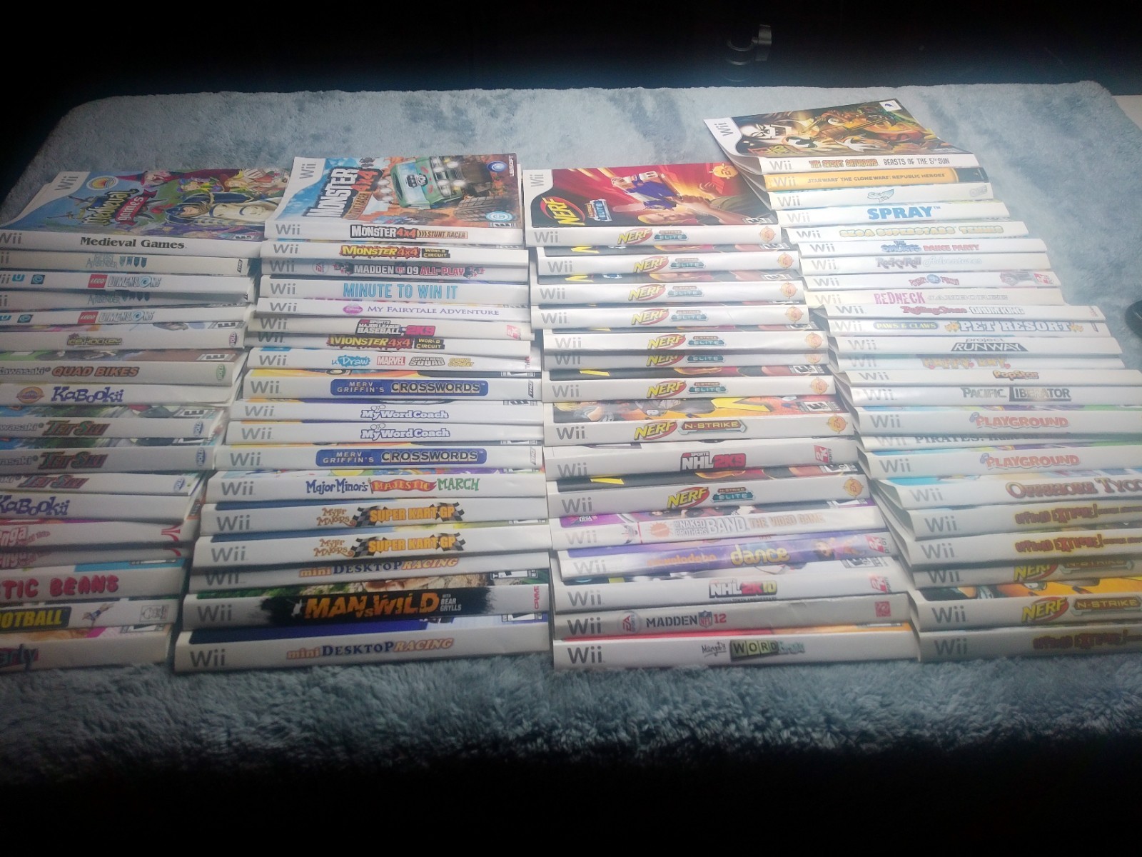 Lot of 323 Nintendo Wii/Wii U Cover Arts – Original/Authentic – Free Shipping!