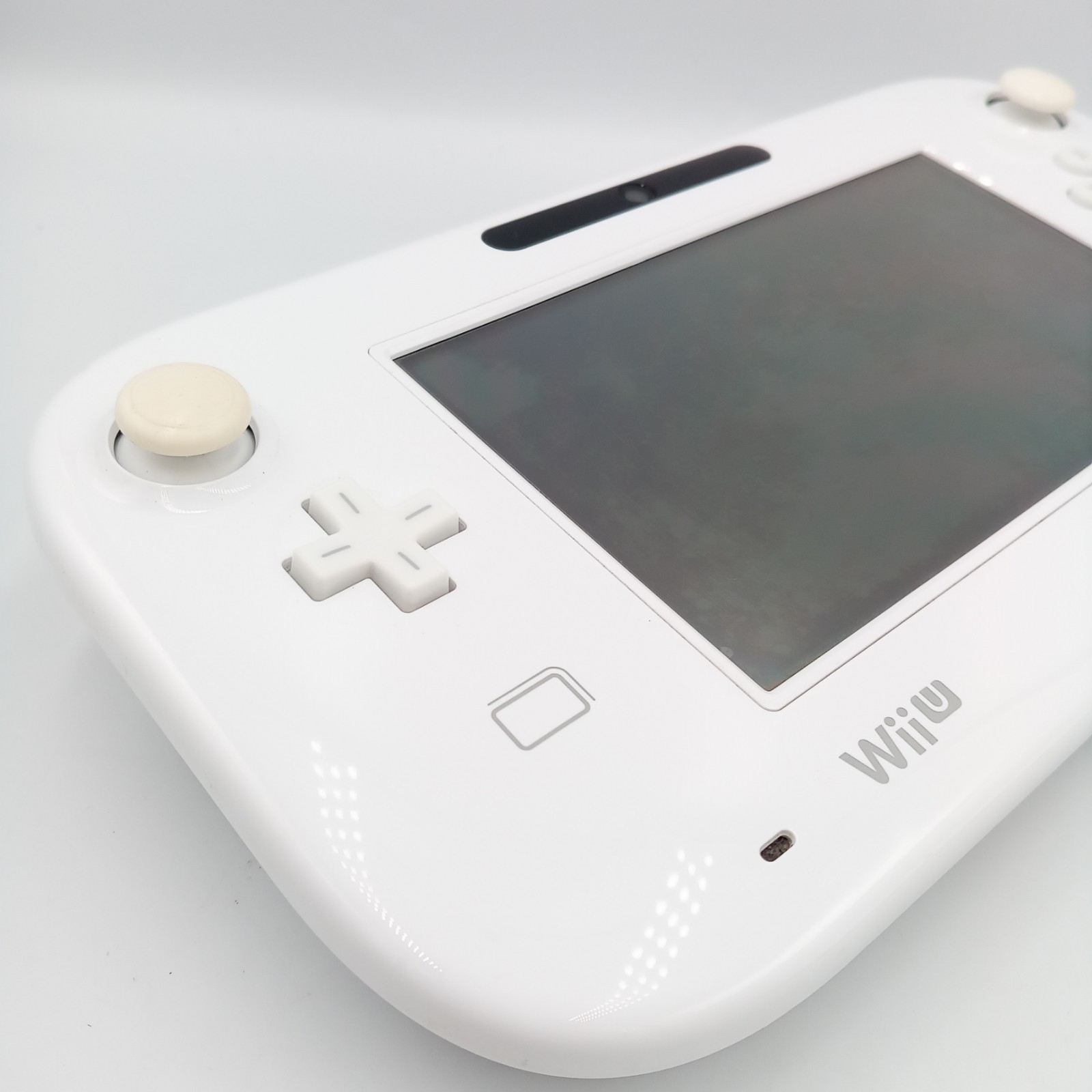 Nintendo Wii U Console 8GB White With 2 Games Japanese NTSC-J Mario Kart Tested