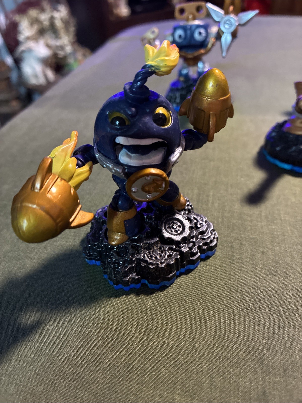 Activision Skylander Swap Force Bronze 3 Figures 1 Trap