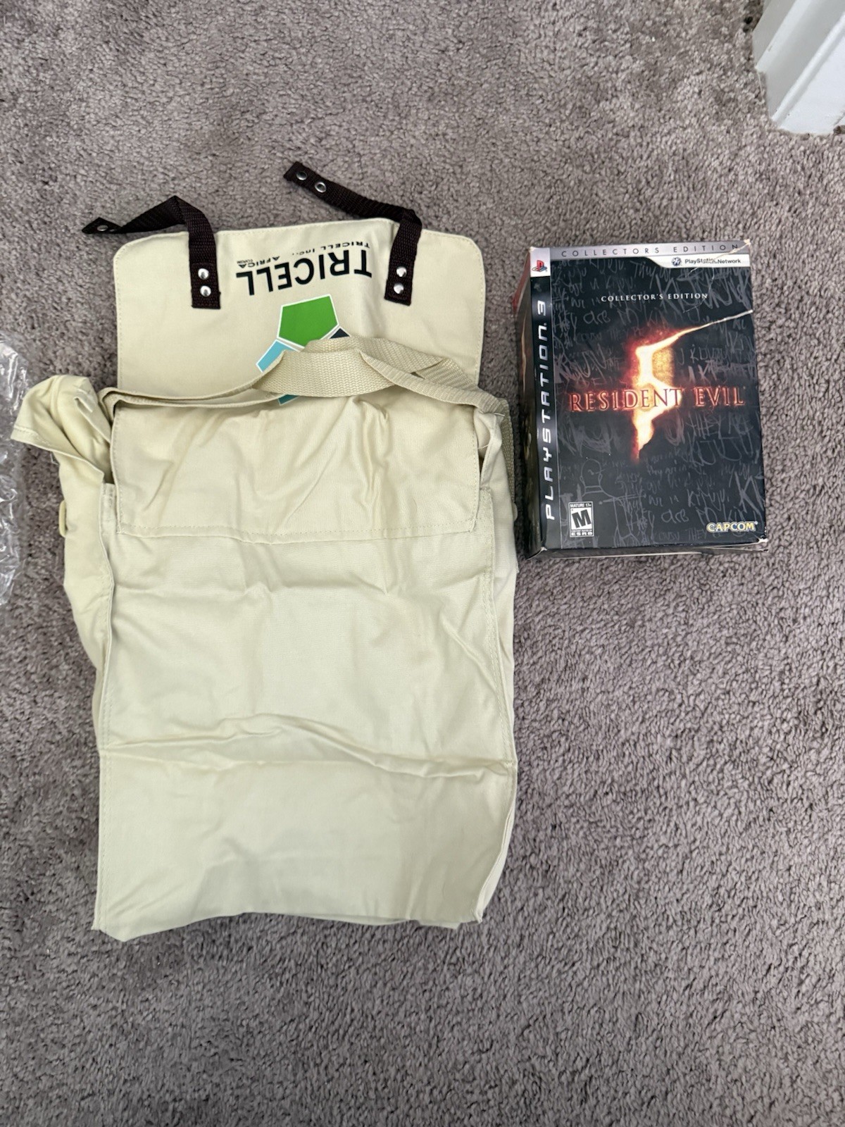 Capcom Resident Evil 5 Collector’s Edition PS3 Messenger Bag *NEW*