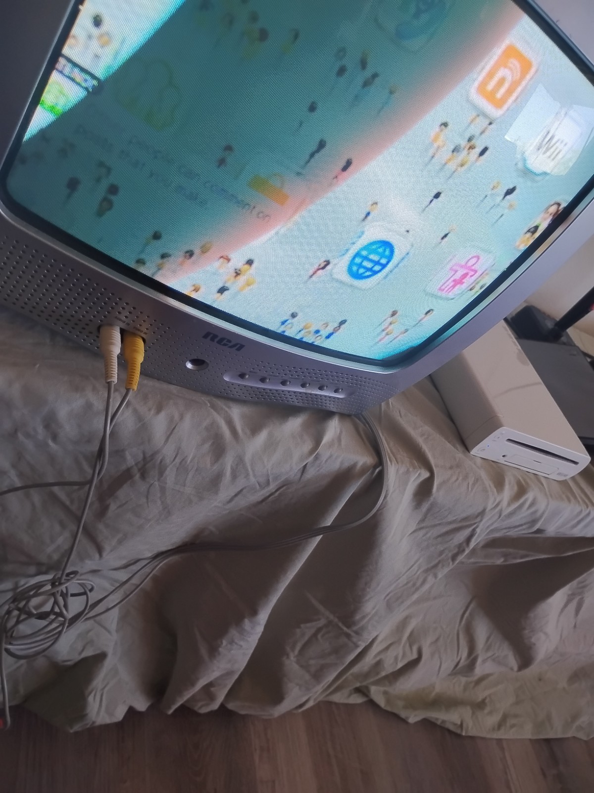 Nintendo Wii U WUP-001 (02) 8GB Console+Minecraft Game+Cables