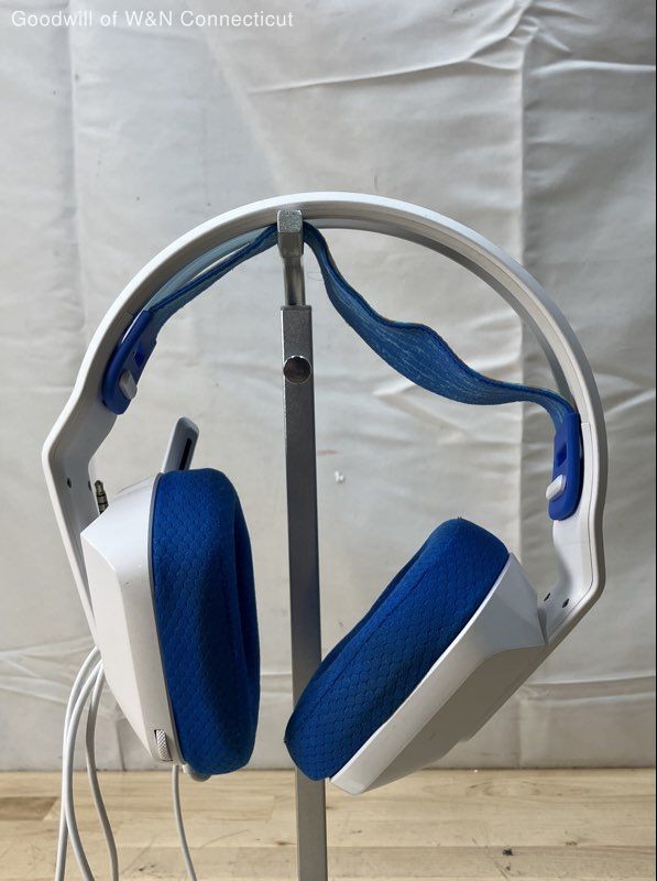 Logitech G335 Wired Gaming Headset White Blue 3.5mm Jack Flip-to-Mute Mic