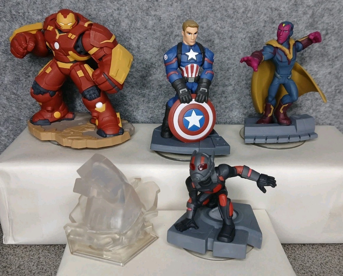 Disney Infinity 3.0 Marvel Lot Hulkbuster Iron Man Captain America Vision