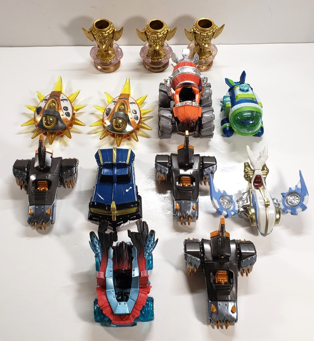 Skylanders Superchargers Vehicle – Lot of 10 Vehicles & 3 Trophies Skylanders