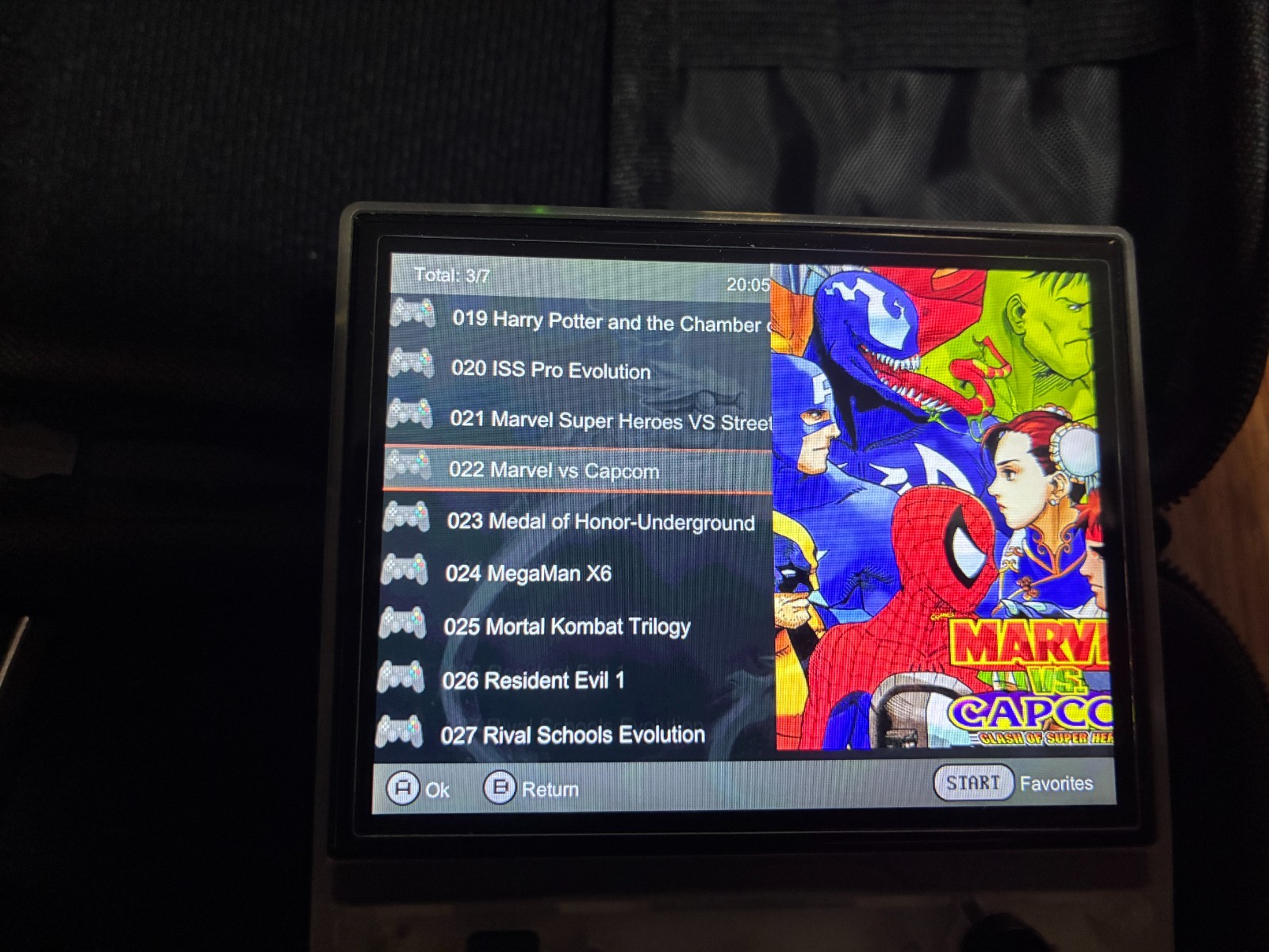 Anbernic RG35XX Retro Handheld Game Console, Dual OS 64GB, Case, 3D printed grip