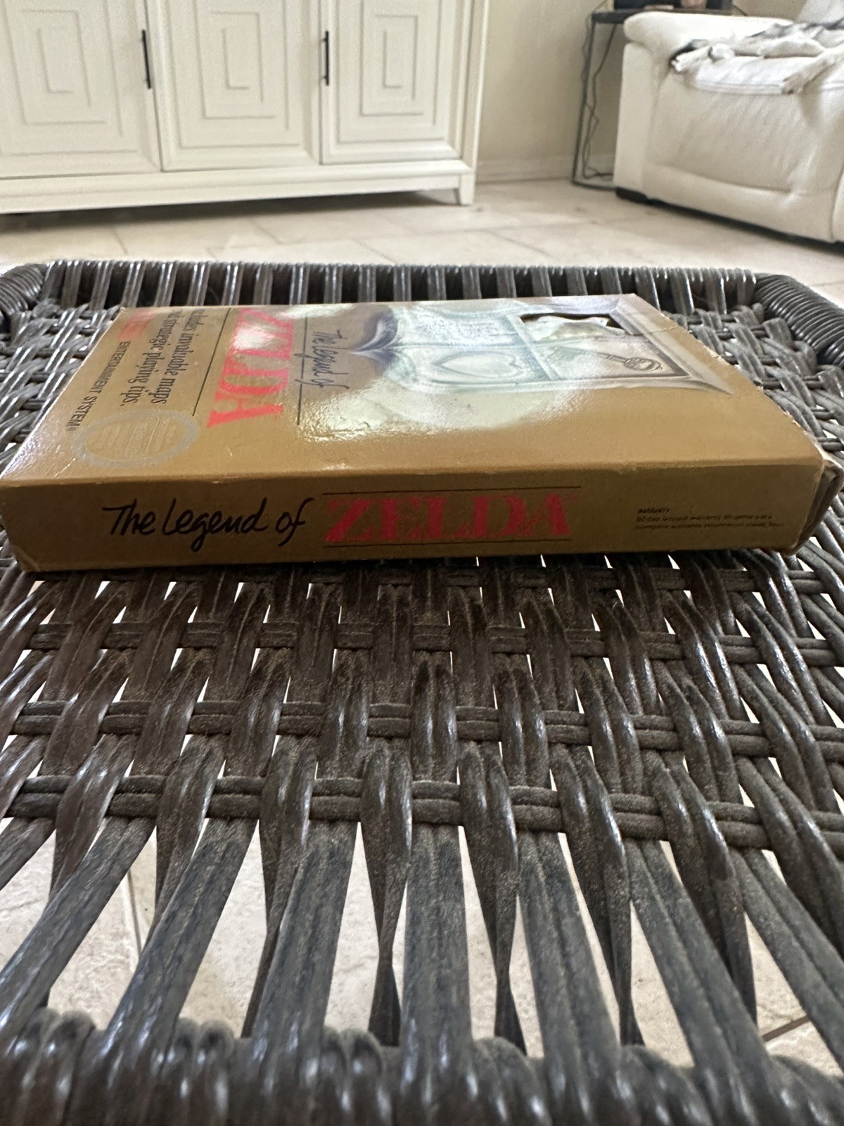 NES Nintendo Legend of Zelda Cartridge w/ Box & Instructions