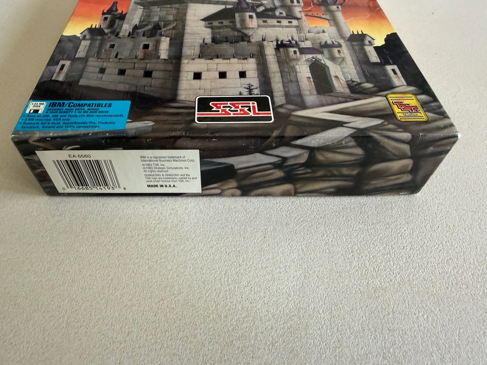 SSI Dungeons Dragons Stronghold MS-DOS 3.5″ Floppy PC 1993 Big Box