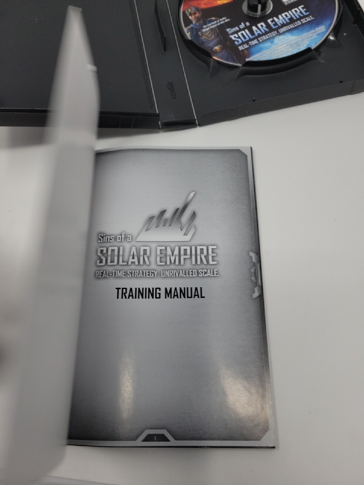 Sins of a Solar Empire w/ Manual Real Time Strategy WIN PC game Ironclad Games