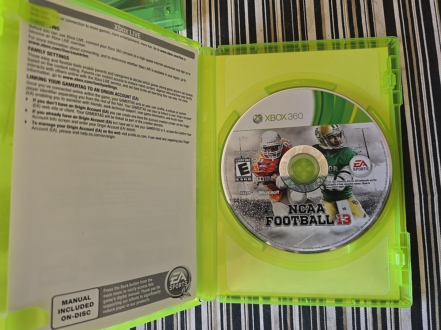 NCAA Football 13 (Microsoft Xbox 360, 2012) =USED= MISSING MANUAL=